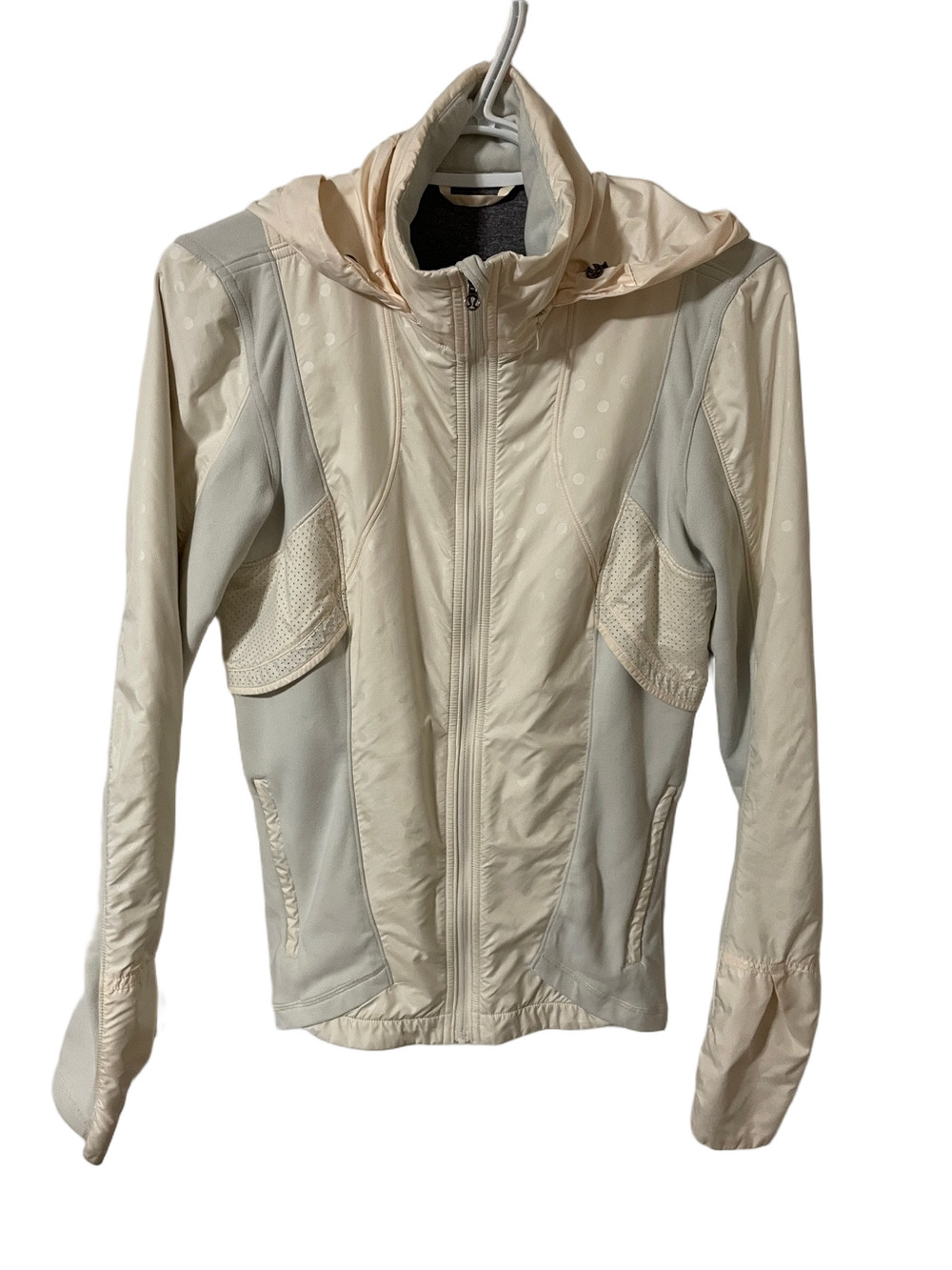 Lululemon Kanto Catch Me Run Cream Colour Jacket Size 6